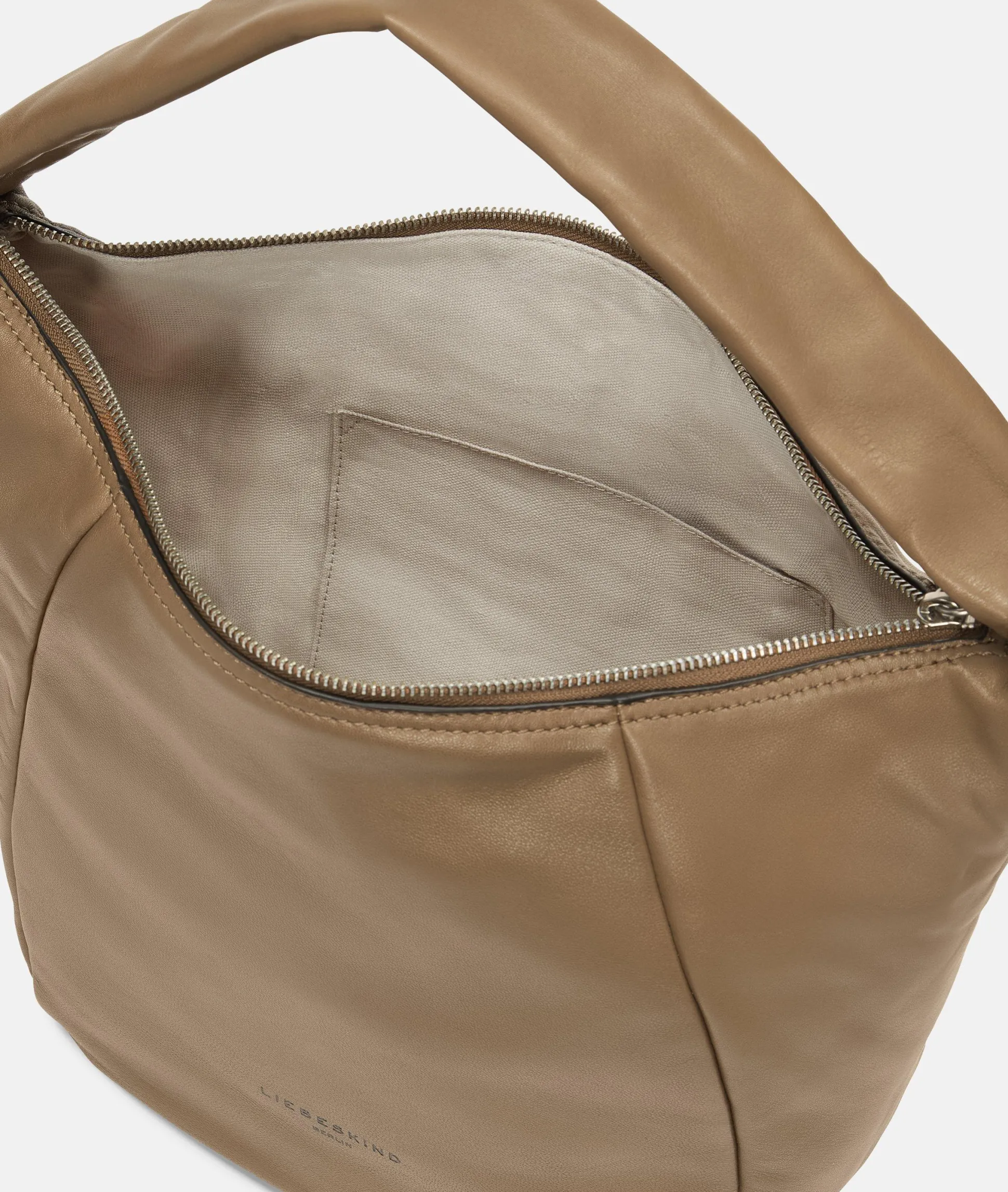 Farrah Hobo M
