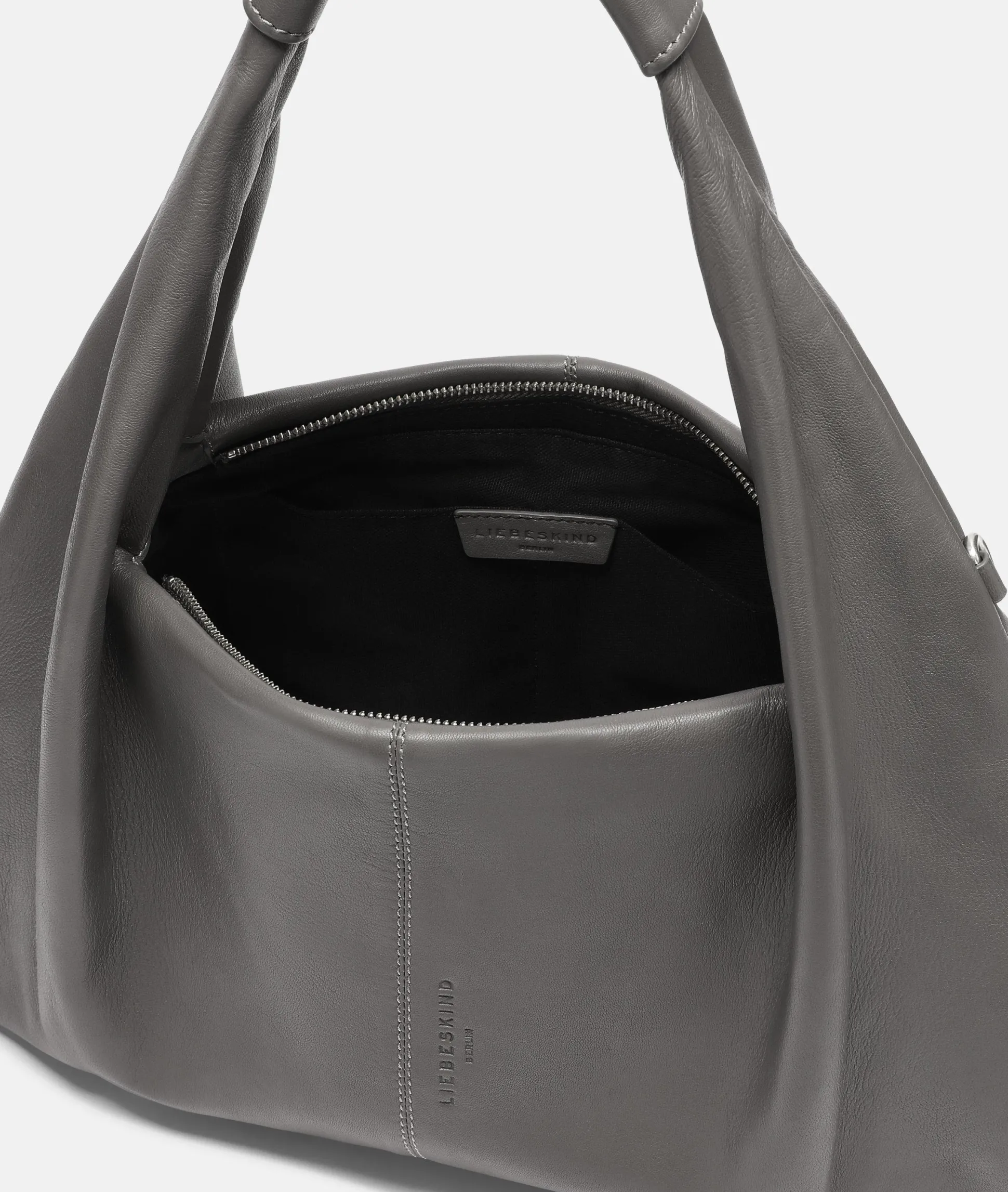 Scarlet Satchel M